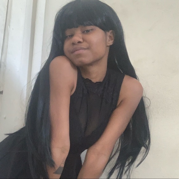 Meet your Posher, Azalyn - Picture 1 of 1